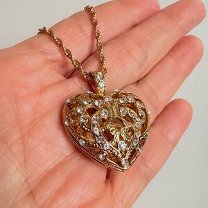 Vintage Avon Ornate Openwork Heart Rhinestone Necklace 31” Goldtone NIB